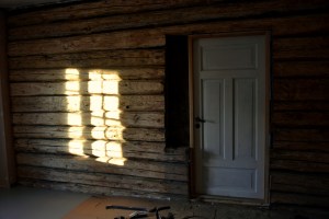 Vips, så er vindu byttet med dør! (Mens sola lager et vindu ved siden av)