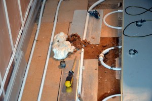 Heldigvis klarte rørleggeren å reparere hullet... 