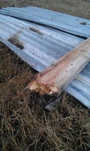 Noen av bjelkene var kneket tvers av!