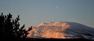 Tronfjell skinner som gull i morgensola
